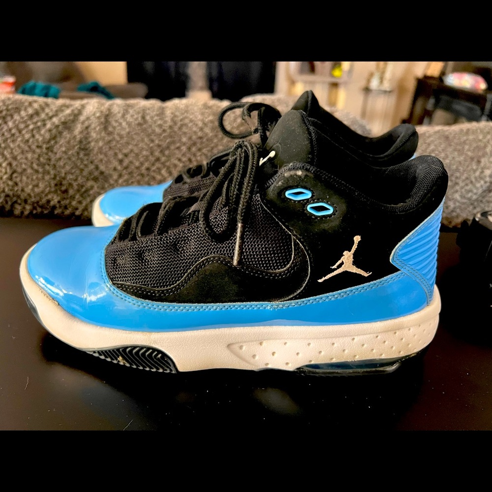 Youth Jordan Shoes